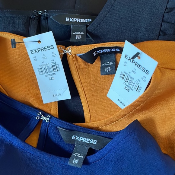 Bundle - Express Blouses - Picture 10 of 12